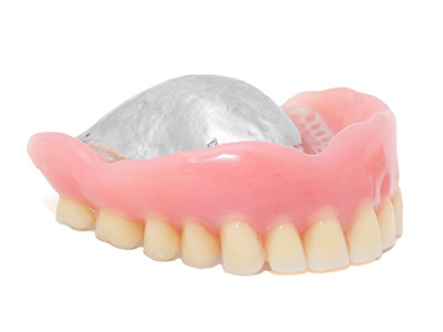 金属床義歯（コバルトクロム、チタン、金合金）